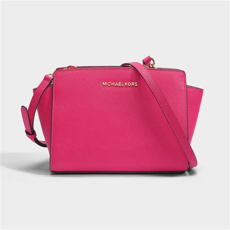 michael kors selma medium pink|Michael Kors selma medium messenger.